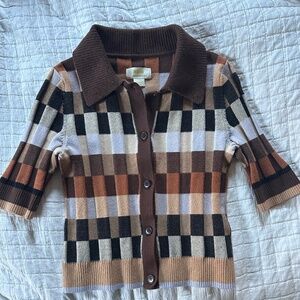 Short sleeve sweater